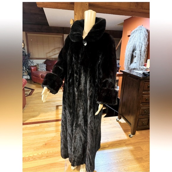 MINK (Real) LONG COAT-NEW COND NEVER WORN💥STUNNING CLASSIC Size M-L Retail $6000 - Picture 10 of 16